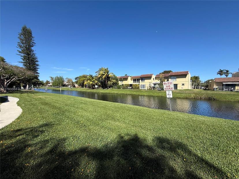 Picture of 10389 N Kendall Dr # S3, Miami FL 33176