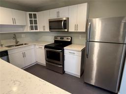 Picture of 10389 N Kendall Dr # S3, Miami, FL 33176
