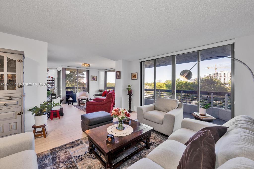 Picture of 3530 Mystic Pointe Dr # 406, Aventura, FL 33180