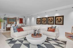 Picture of 100 Bayview Dr # 216, Sunny Isles Beach, FL 33160