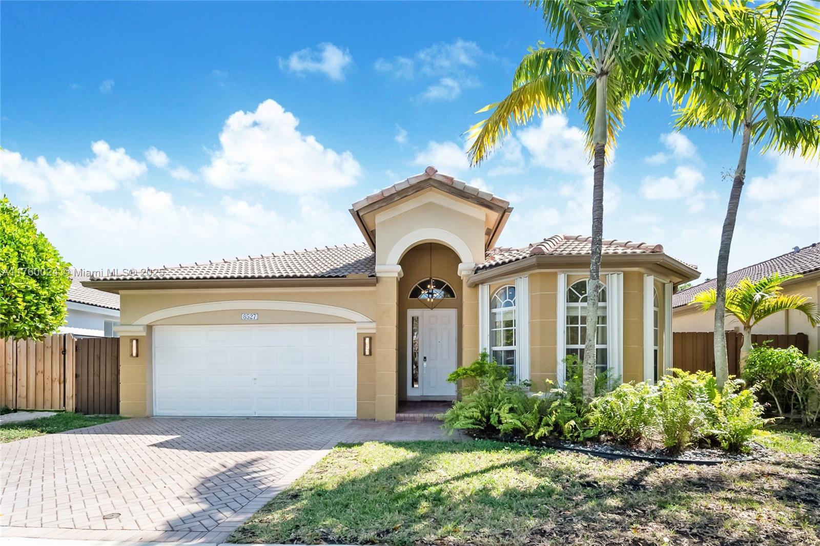 Picture of 8527 NW 111Th Ct, Doral, FL 33178