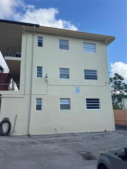 Picture of 1020 SW 7Th St # 9, Miami, FL 33130