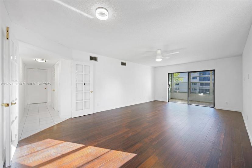 Picture of 4965 E Sabal Palm Blvd # 212, Tamarac FL 33319