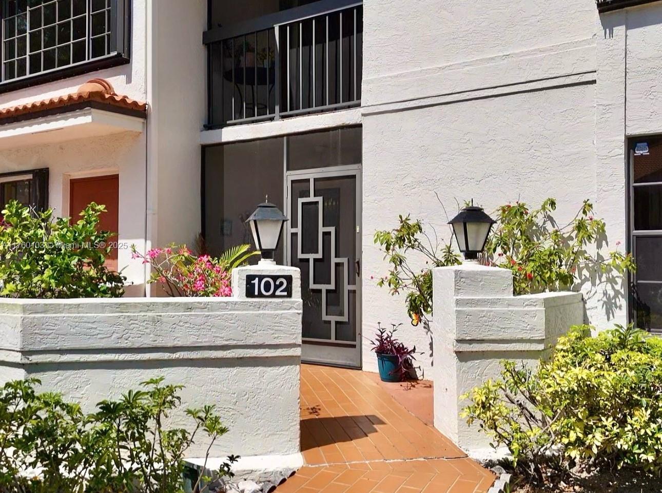 Picture of 9632 E Sills Dr # 102, Boynton Beach, FL 33437