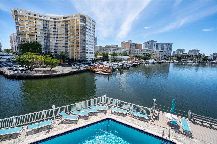 Picture of 2500 Diana Dr # 316, Hallandale Beach FL 33009