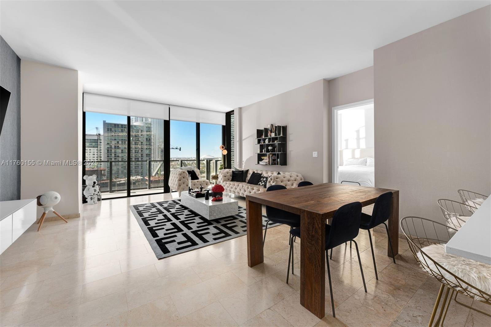 Picture of 68 SE 6Th St # 1404, Miami, FL 33131