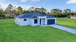 Picture of 913 Palmetto Ave, Lehigh Acres, FL 33936