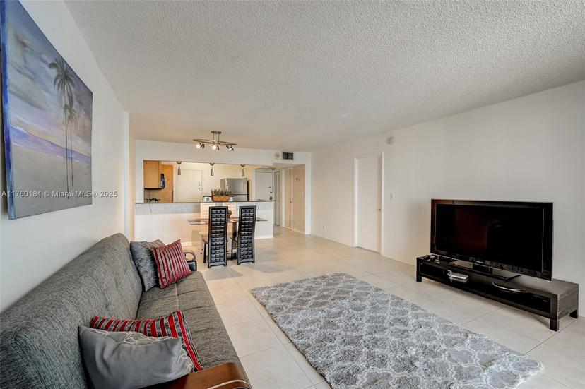 Picture of 3800 S Ocean Dr # 1123, Hollywood FL 33019
