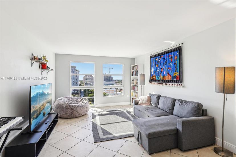Picture of 2351 Douglas Rd # 1305, Miami FL 33145