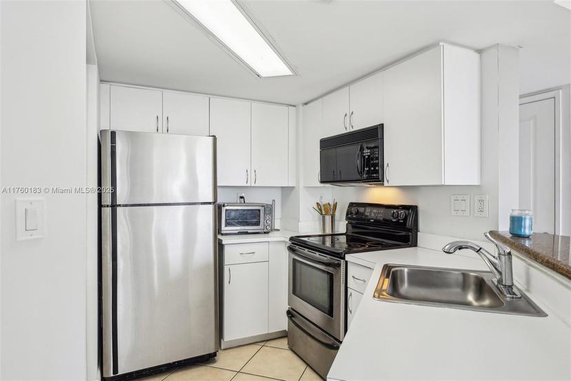 Picture of 2351 Douglas Rd # 1305, Miami FL 33145