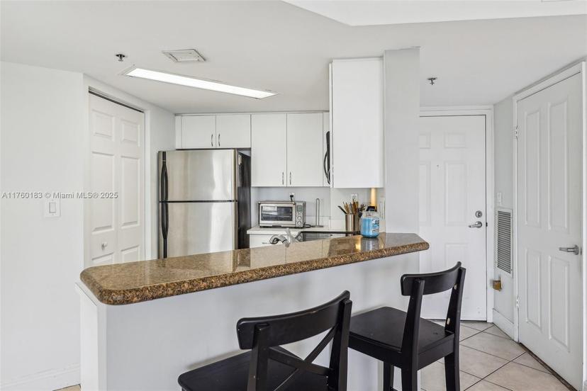 Picture of 2351 Douglas Rd # 1305, Miami FL 33145