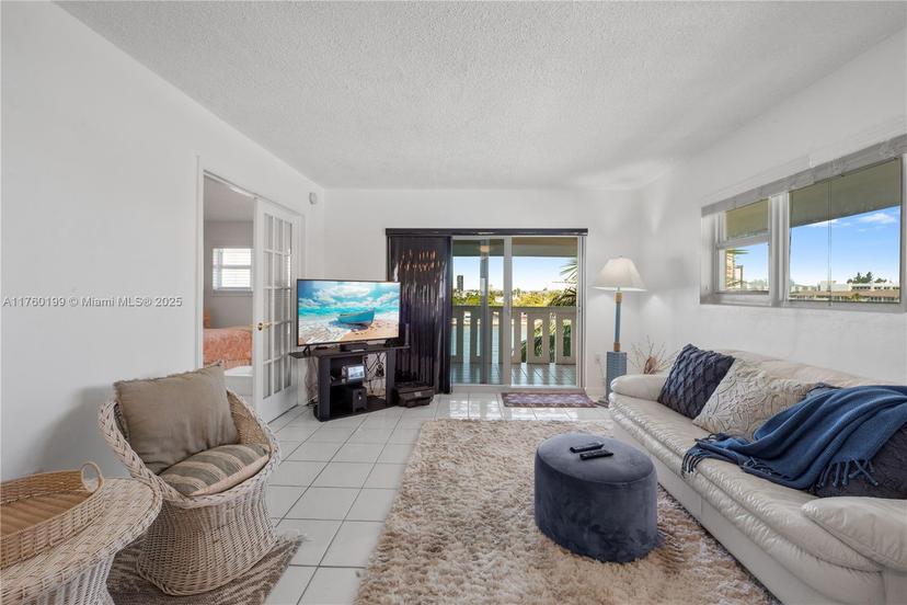Picture of 1889 S Ocean Dr # 414, Hallandale Beach FL 33009