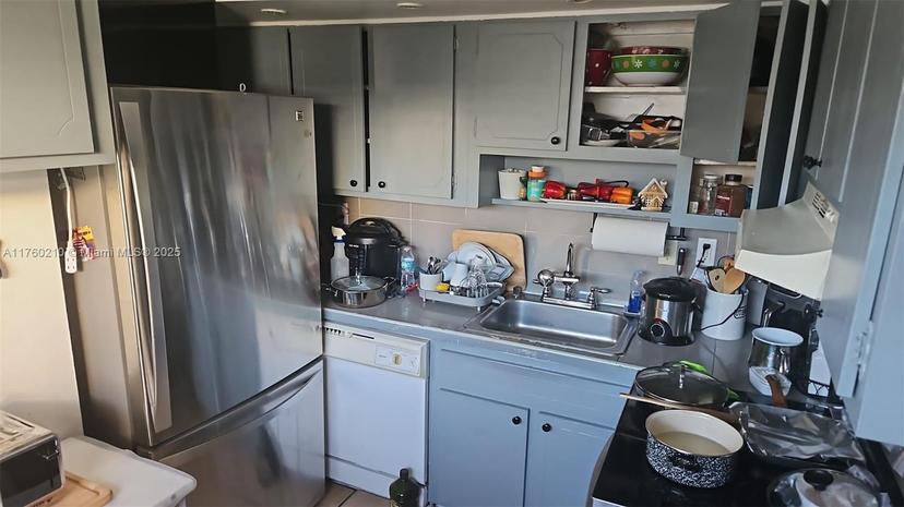 Picture of 1735 NE 164 St # D306, North Miami Beach FL 33162