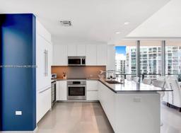 Picture of 68 SE 6Th St # 3111, Miami, FL 33131