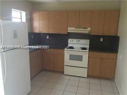Picture of 7987 NW 7Th St # D9, Miami, FL 33126