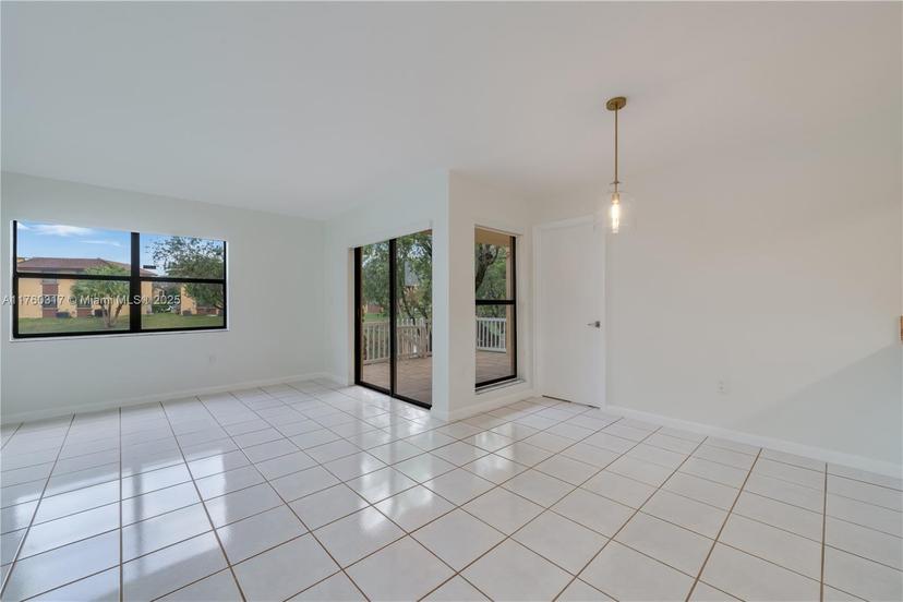 Picture of 10809 NW 7Th St # 47, Miami FL 33172