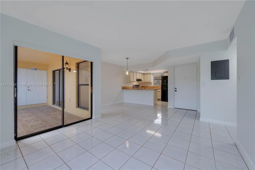 Picture of 10809 NW 7Th St # 47, Miami FL 33172