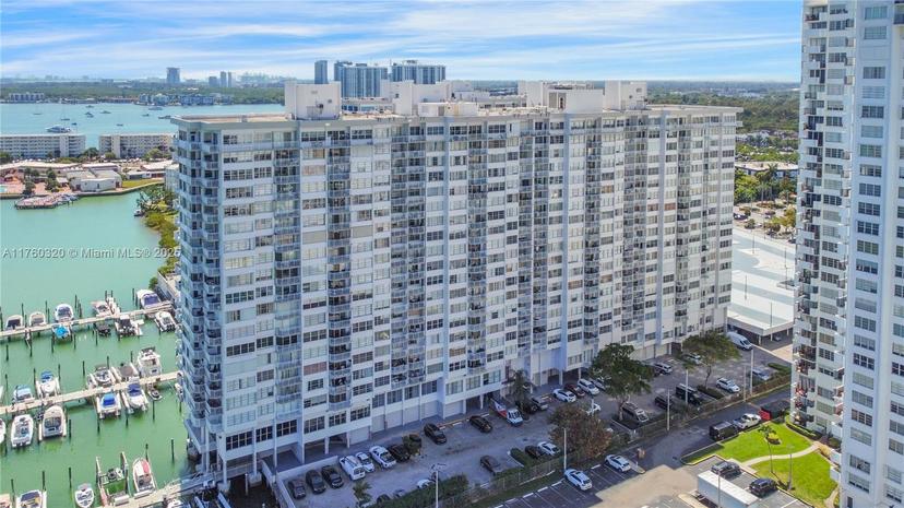 Picture of 18011 Biscayne Blvd # 1103, Aventura FL 33160