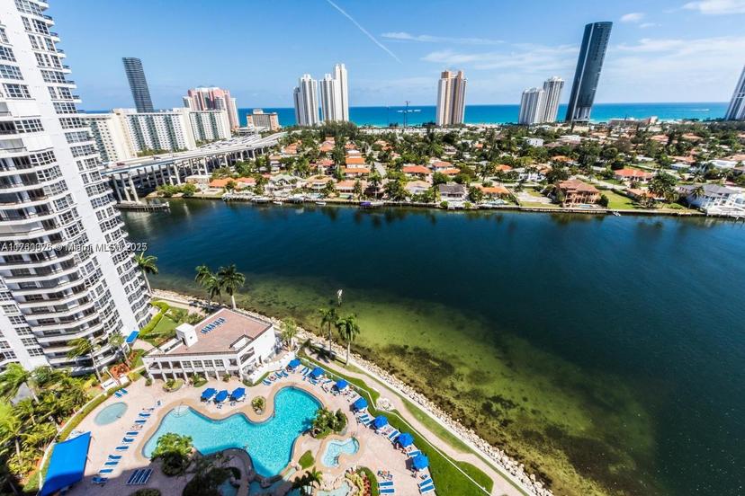 Picture of 19101 NE 36Th Ct # 2111, Aventura FL 33180