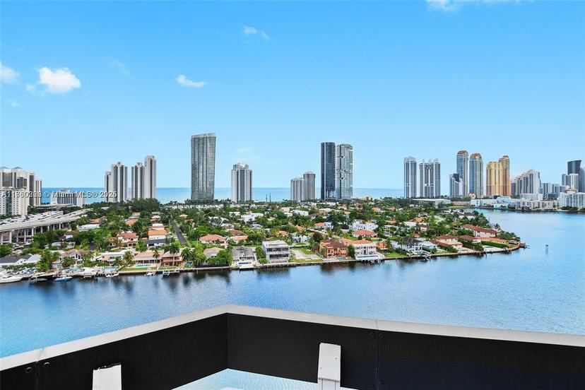 Picture of 19101 NE 36Th Ct # 2111, Aventura FL 33180