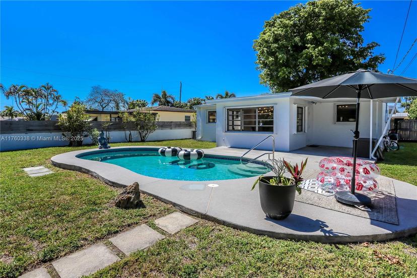 Picture of 1105 N 31St Ct, Hollywood FL 33021