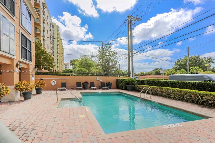 Picture of 3590 Coral Way # 910, Miami FL 33145