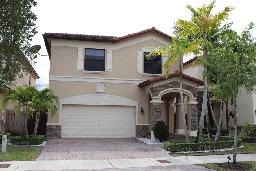Picture of 10032 NW 87Th Ter, Doral FL 33178