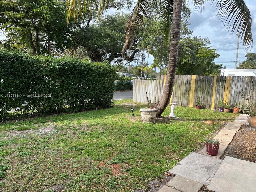 Picture of 4850 SW 25Th Ave, Dania Beach FL 33312