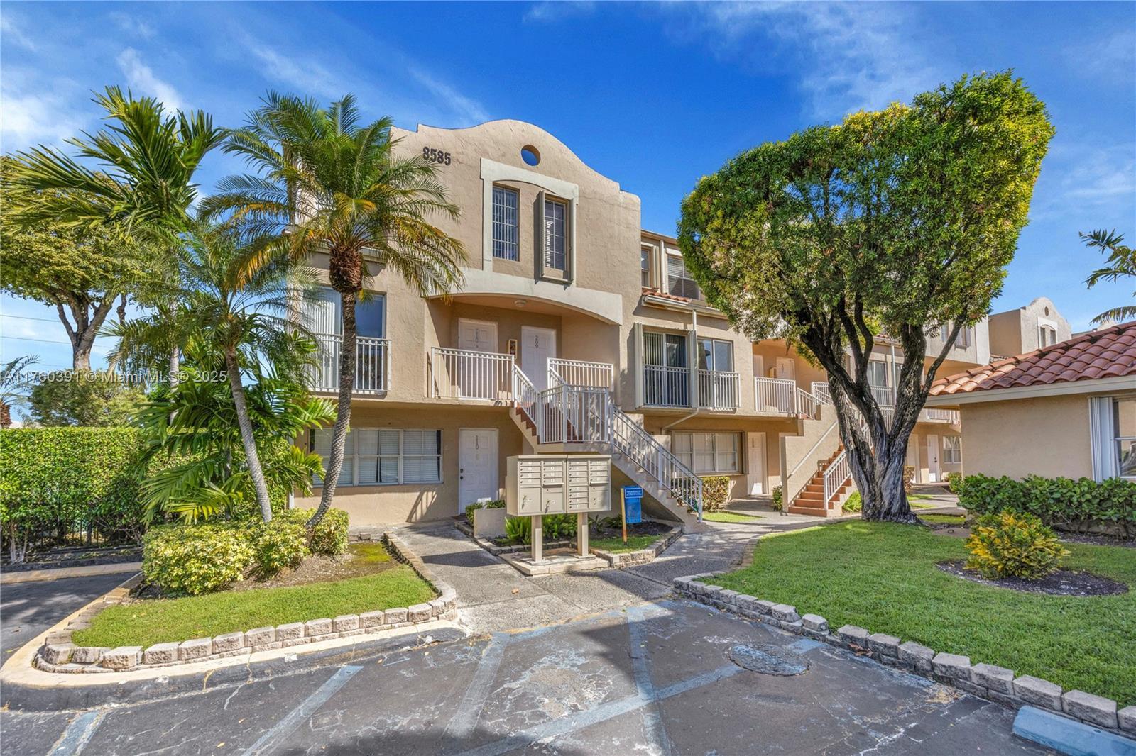 Picture of 8585 NW 6Th Ln # 208, Miami, FL 33126