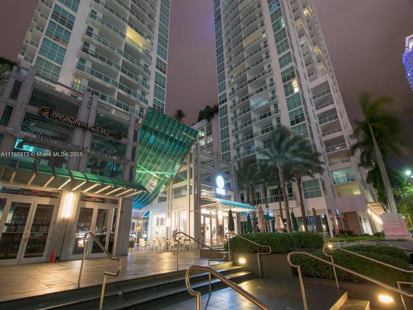 Picture of 951 Brickell Ave # 3403, Miami FL 33131