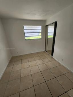 Picture of 1530 W Avenue H W, Riviera Beach, FL 33404