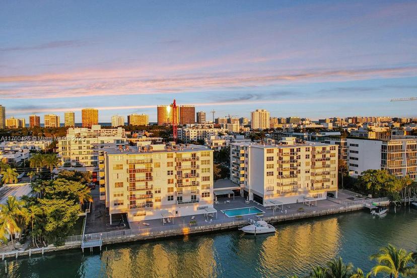 Picture of 10000 W Bay Harbor Dr # 403, Bay Harbor Islands FL 33154