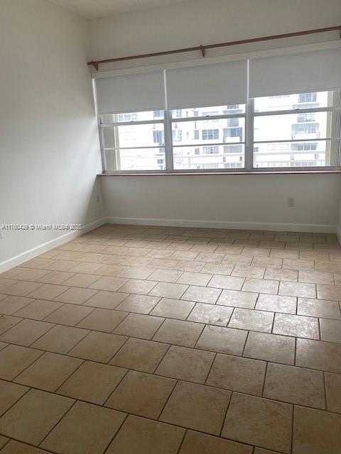 Picture of 18061 Biscayne Blvd, Aventura FL 33160