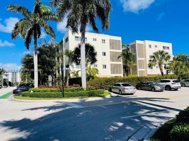 Picture of 10001 W Bay Harbor Dr # 302, Bay Harbor Islands FL 33154
