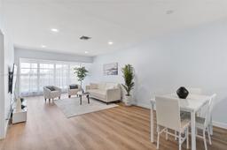 Picture of 1101 Cactus Ter # 203, Delray Beach, FL 33445