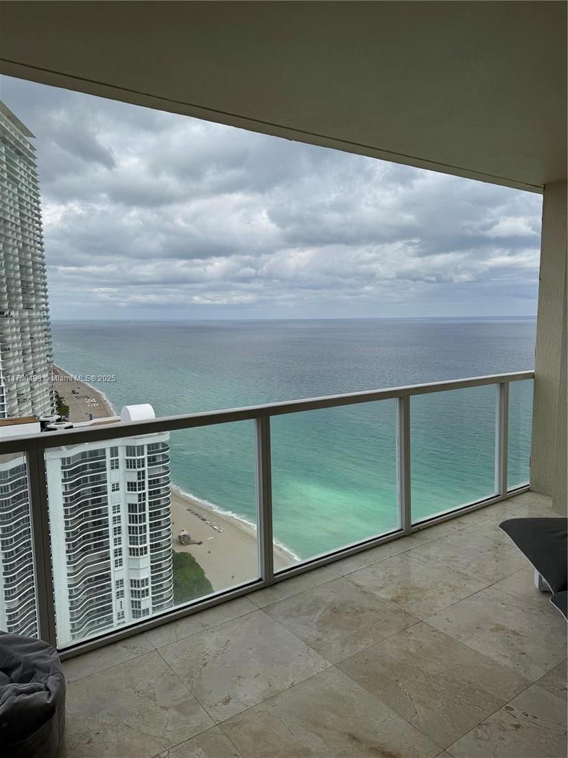 Picture of 16699 Collins Ave # 3905, Sunny Isles Beach FL 33160
