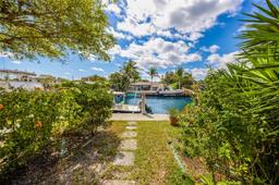 Picture of 1552 NE 105Th St # B6, Miami Shores, FL 33138
