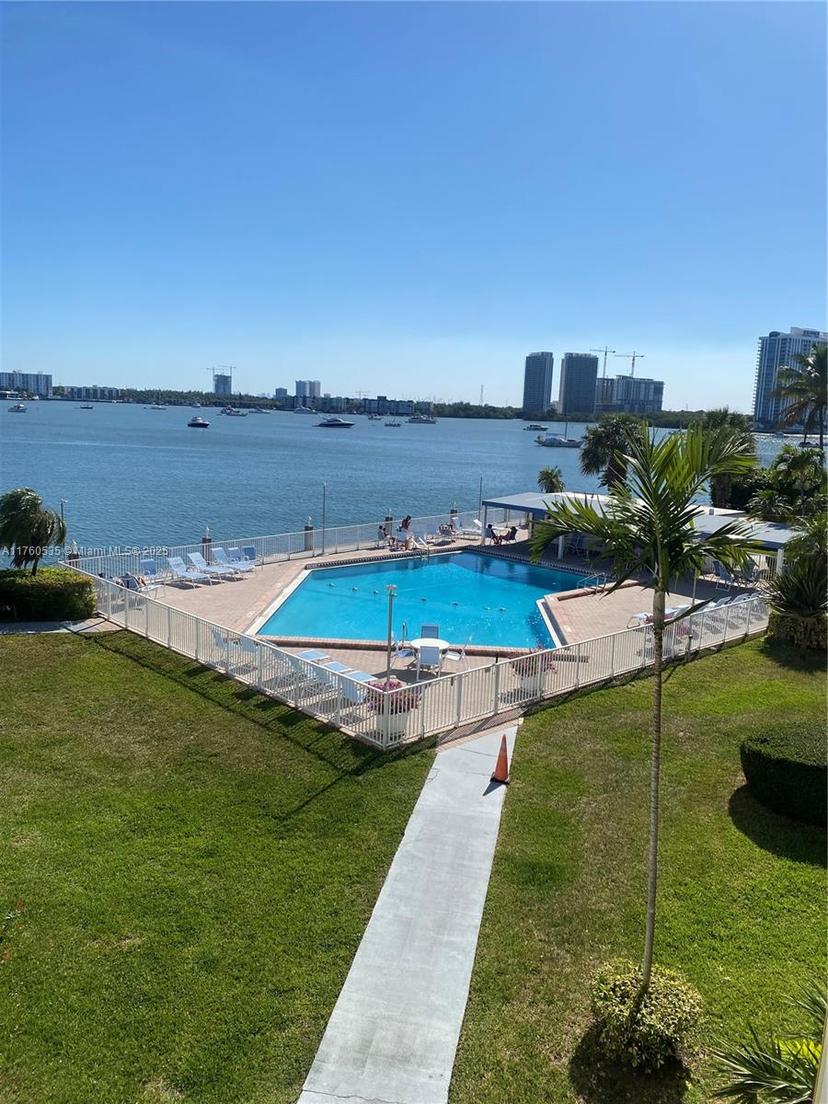 Picture of 3030 Marcos Dr # T504, Aventura FL 33160