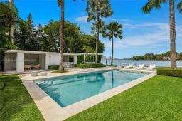 Picture of 6380 N Bay Rd, Miami Beach, FL 33141