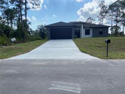 Picture of 552 Cottonwood Ave S, Lehigh Acres, FL 33974