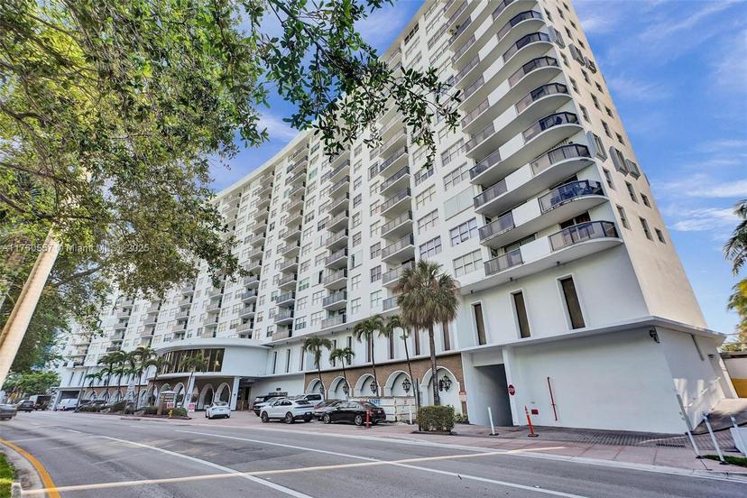 Picture of 6039 Collins Ave # 1736, Miami Beach FL 33140