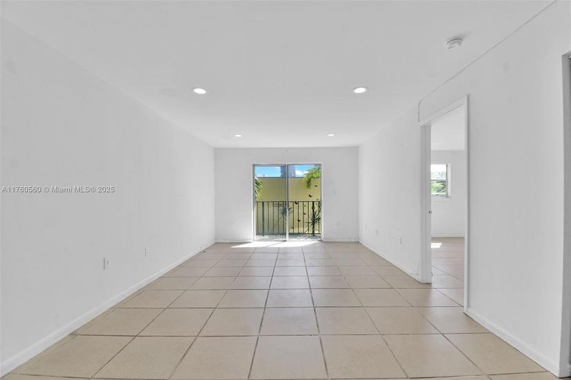 Picture of 618 Euclid Ave # 303, Miami Beach FL 33139
