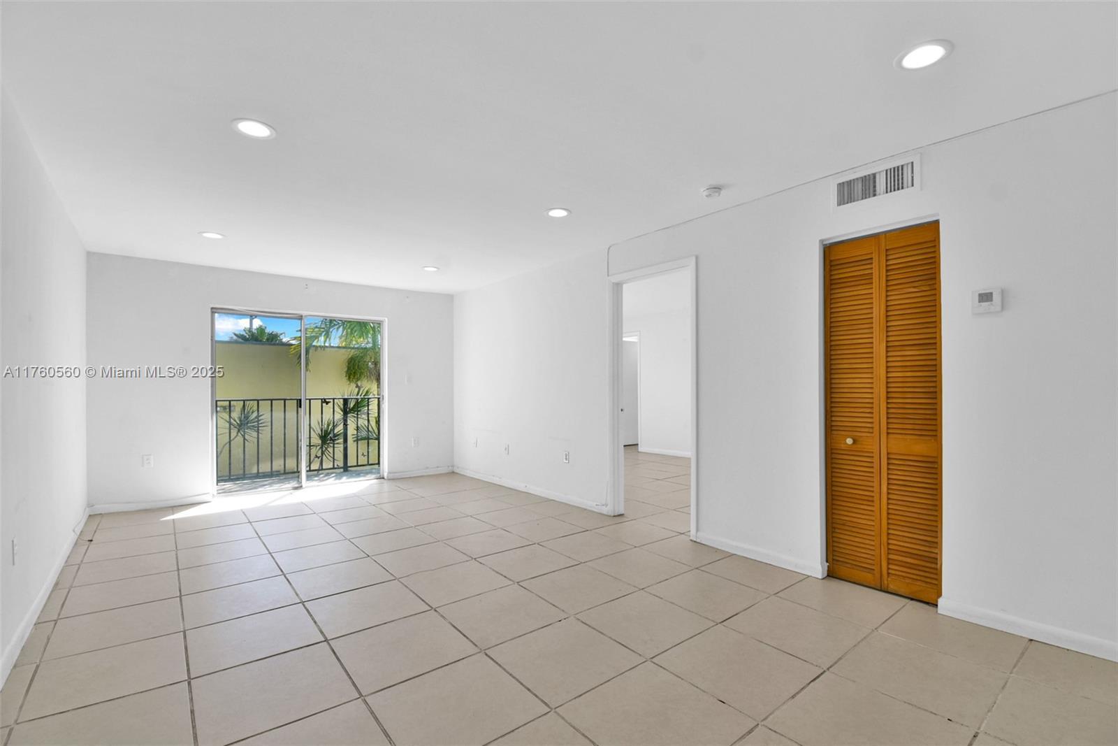 Picture of 618 Euclid Ave # 303, Miami Beach, FL 33139
