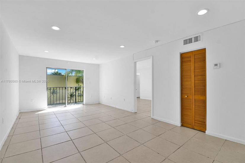 Picture of 618 Euclid Ave # 303, Miami Beach FL 33139