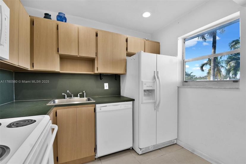 Picture of 618 Euclid Ave # 303, Miami Beach FL 33139