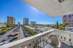 Picture of 3113 S Ocean Dr # 506, Hallandale Beach, FL 33009