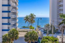 Picture of 3113 S Ocean Dr # 506, Hallandale Beach, FL 33009
