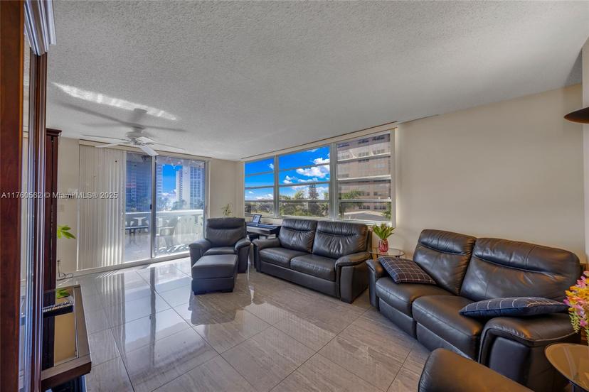 Picture of 3113 S Ocean Dr # 506, Hallandale Beach FL 33009