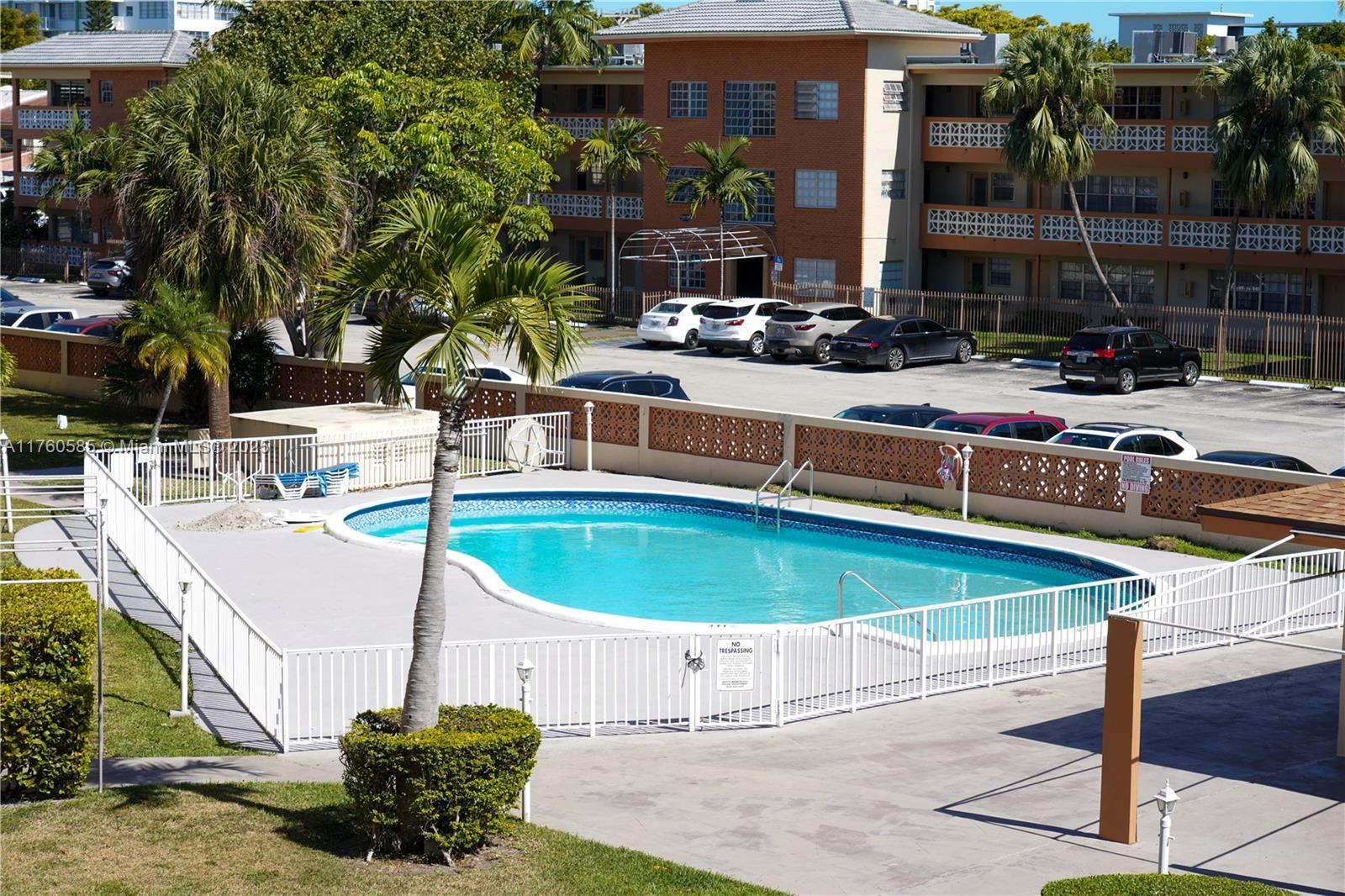 Picture of 11855 NE 19Th Dr # 47, North Miami, FL 33181
