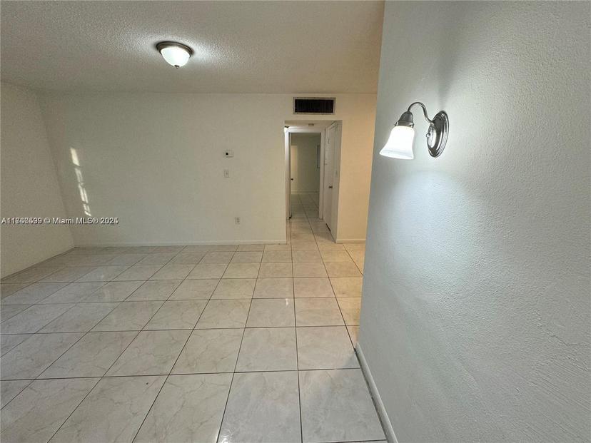 Picture of 2005 Jefferson St # 205, Hollywood FL 33020